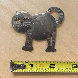 Vintage, unique sterling silver cat brooch pin